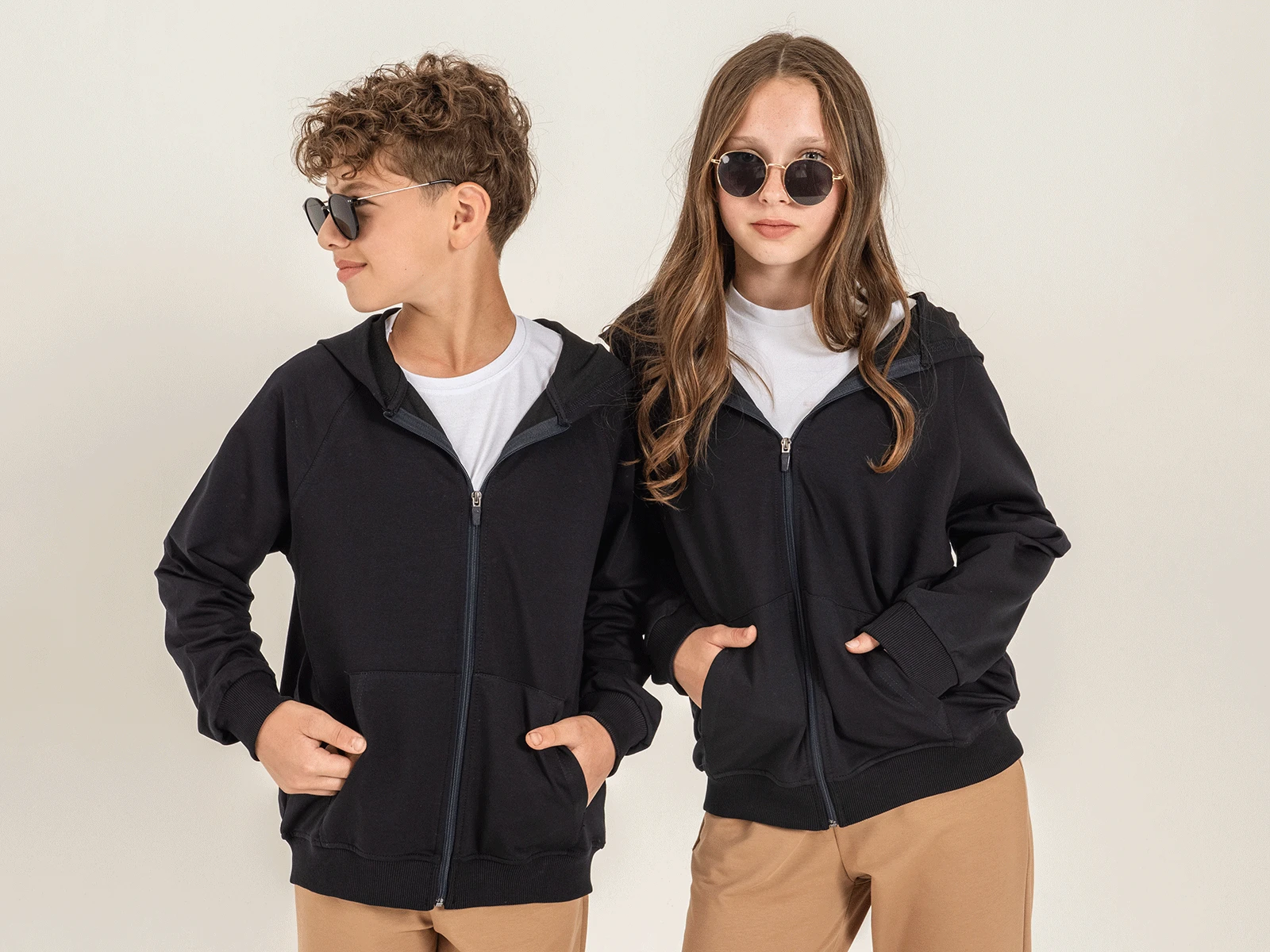2 ip Kompakt Farmuarlı Kapşonlu Unisex Okul Hırka  