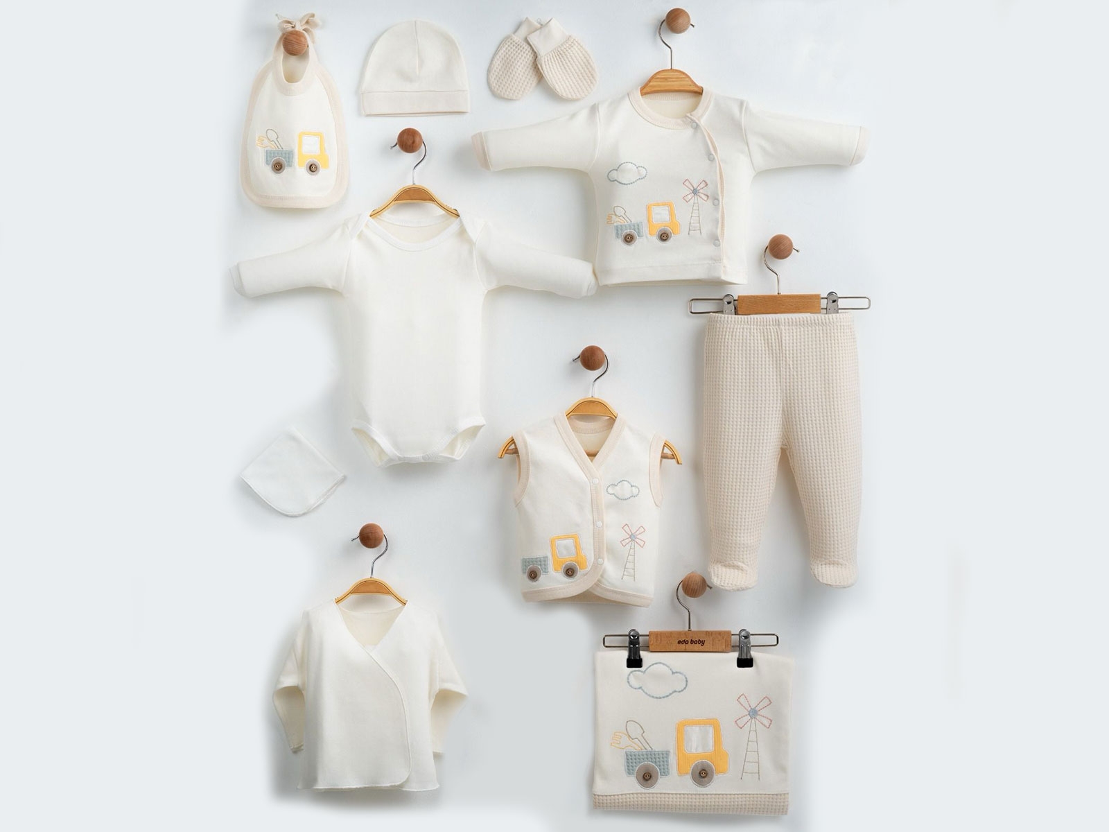 Araba Nakışlı 10lü Erkek Bebe Hastane Çıkışı Set