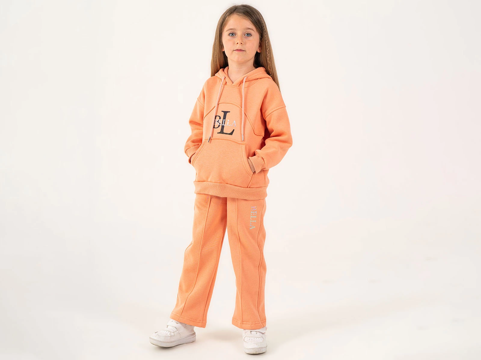 Toptan LUMİİ Bella Baskılı Kanguru Cepli 3 İp Şardonlu Kız Takım  Toptan Bebek Çocuk Giyim - Beniz Kids