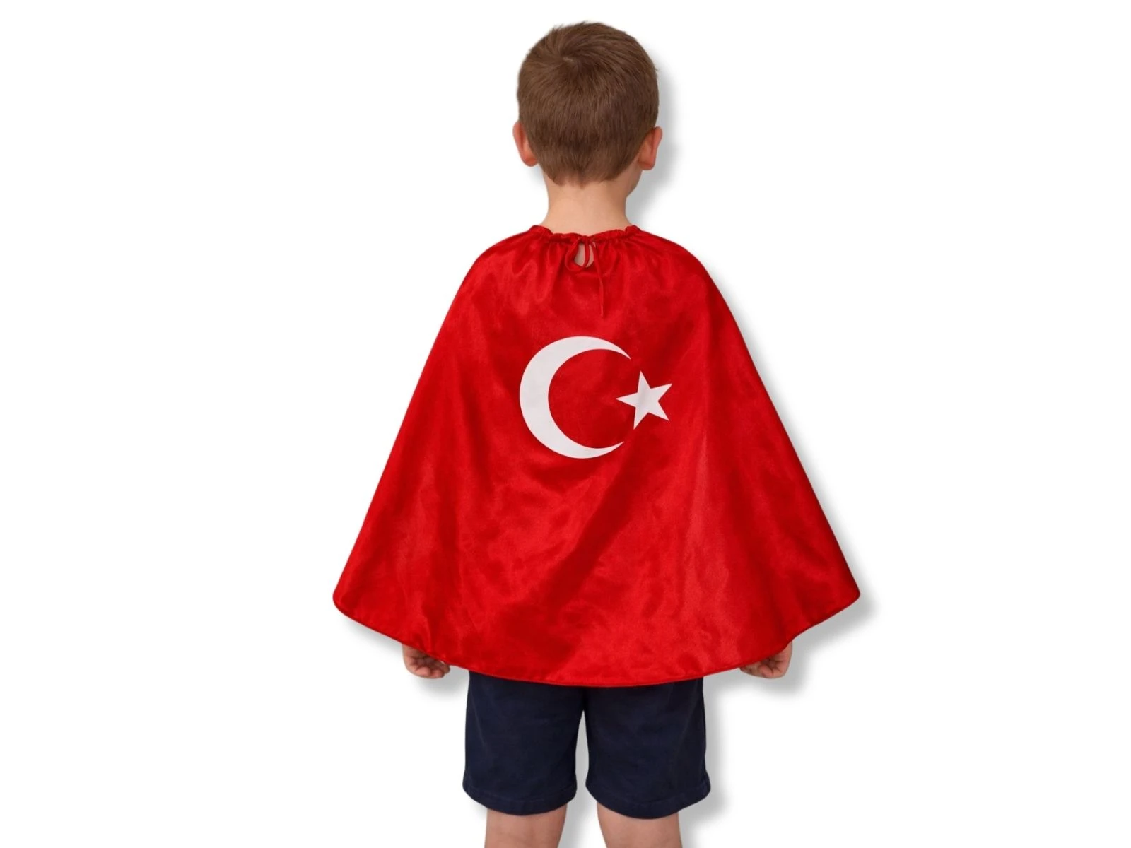 Büyük Bayraklı Pelerin 