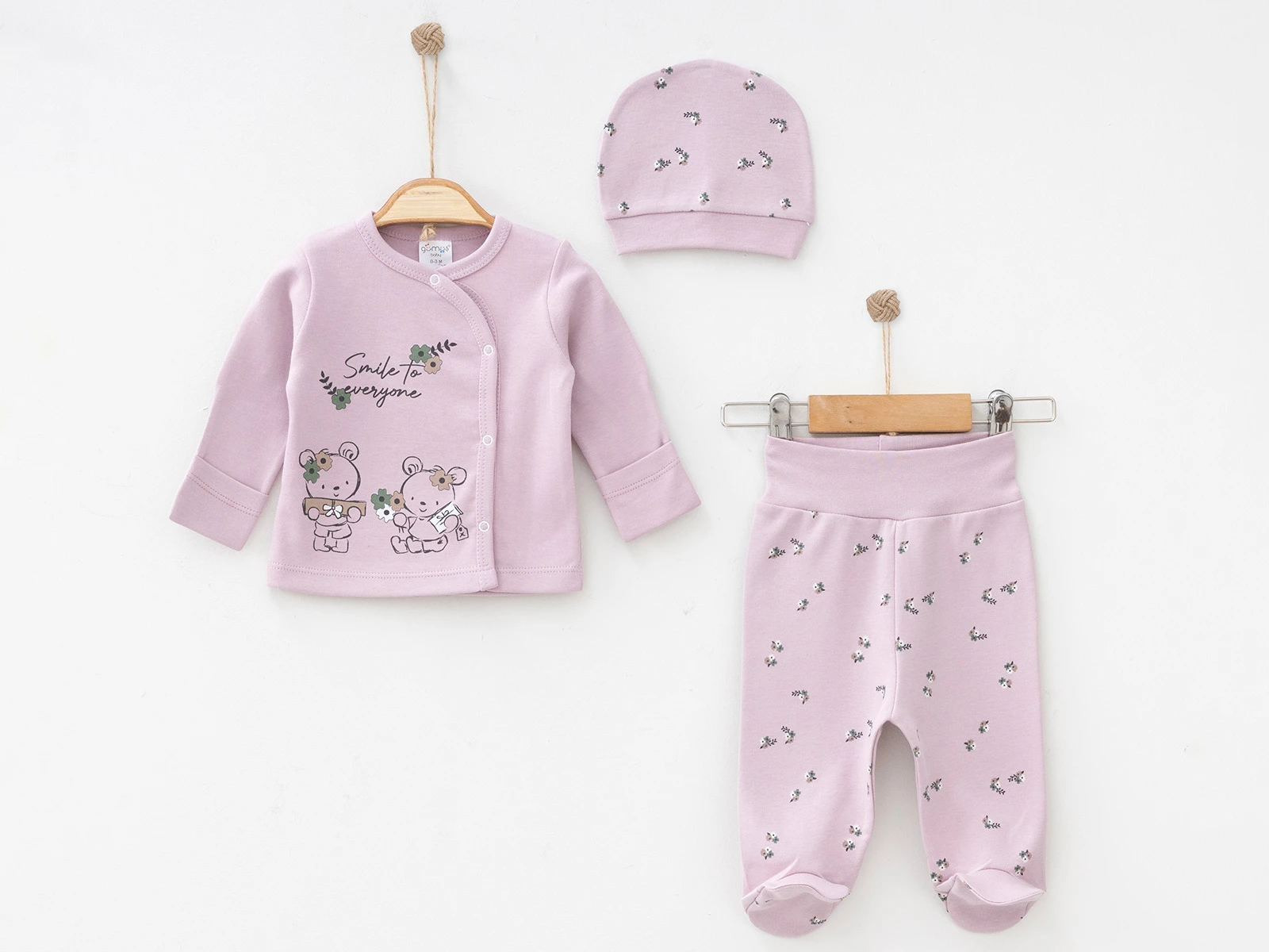 Çiçek Desenli Yenidoğan Bebe Üçlü Zıbın Set