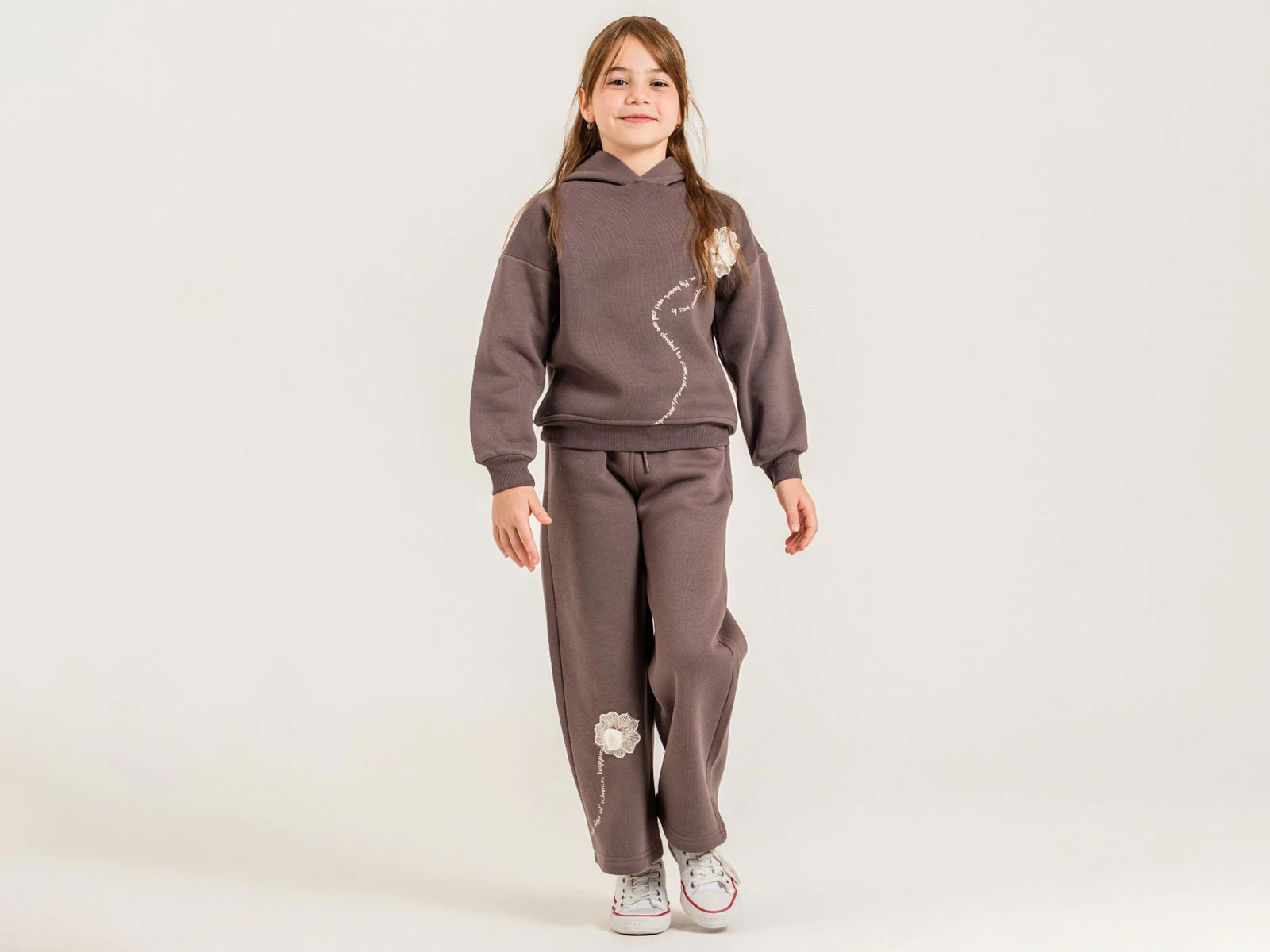 Toptan YAVRUCAK Çiçek Nakışlı Kapşonlu 3 İp Şardonlu Kız Takım  Toptan Bebek Çocuk Giyim - Beniz Kids