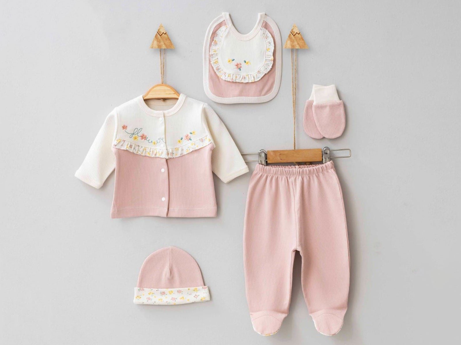 Çiçek Nakışlı Kız Bebe 5li Set