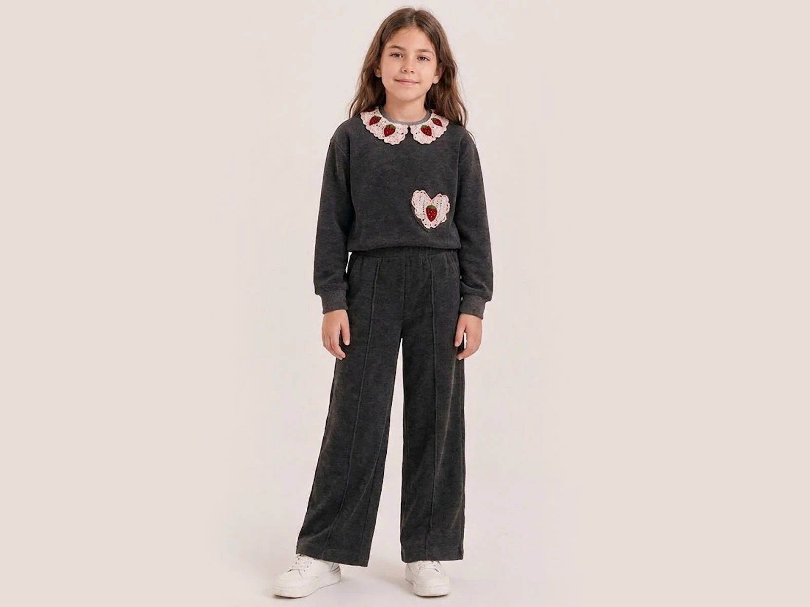 Toptan BİTTOŞ KİDS Çilek Desenli Dantel İşlemeli 3 İp Şardonlu Kız Takım Toptan Bebek Çocuk Giyim - Beniz Kids