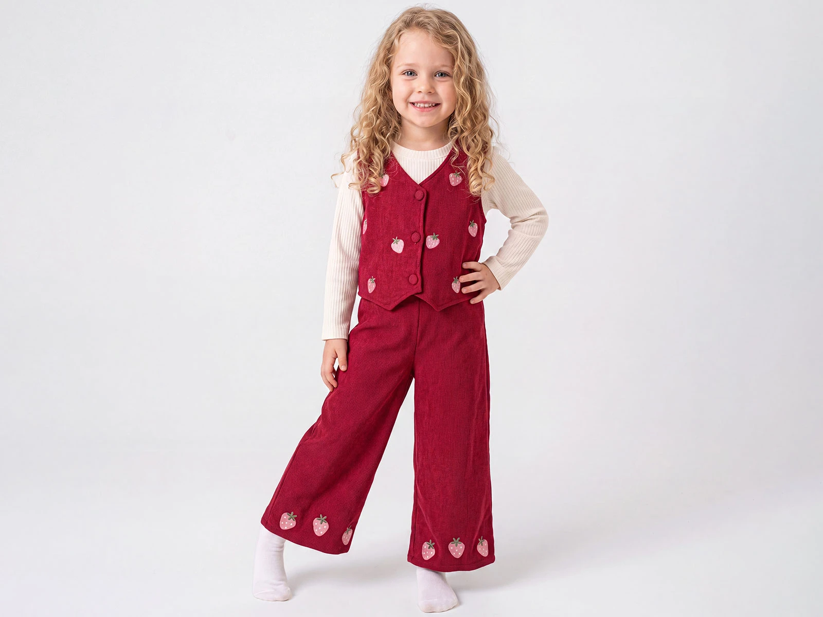 Toptan ÇİLEK BEBE Çilek Nakışlı Yelekli Üçlü Kız Takım Toptan Bebek Çocuk Giyim - Beniz Kids