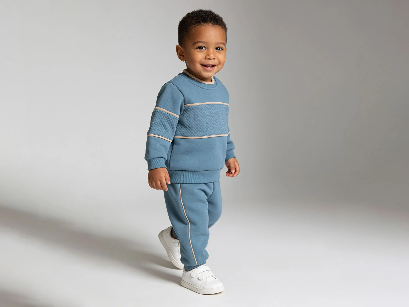Toptan BEYAZ BEBEK Çizgi Detaylı Şardonlu 3 İp Erkek Bebek Takım Toptan Bebek Çocuk Giyim - Beniz Kids