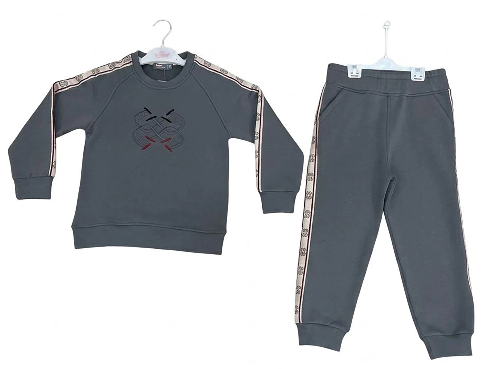 Toptan CMK Çizgi Nakışlı 3 İp Şardonlu Erkek Takım  Toptan Bebek Çocuk Giyim - Beniz Kids