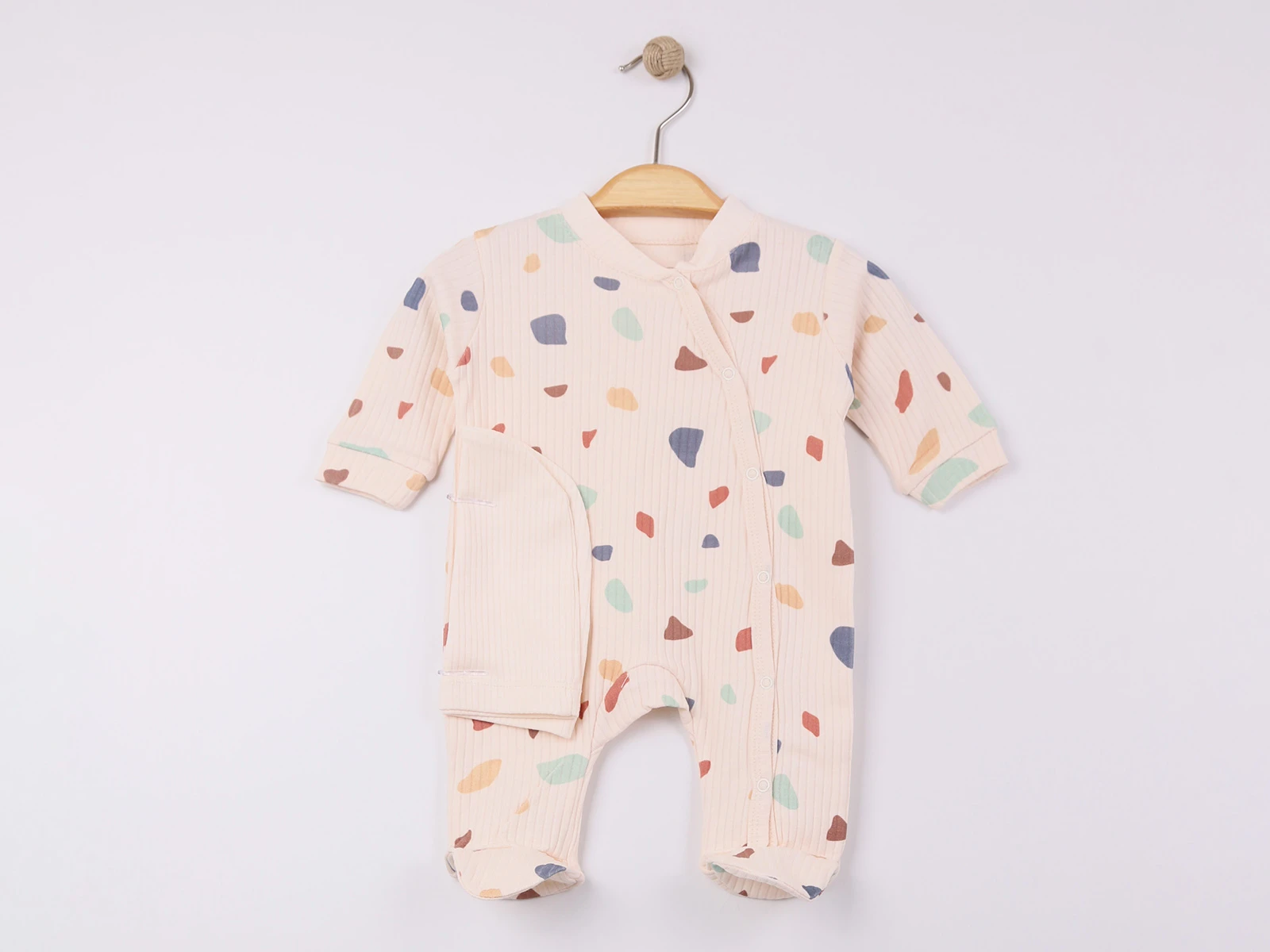 Desenli Şapkalı Unisex Bebe Tulum