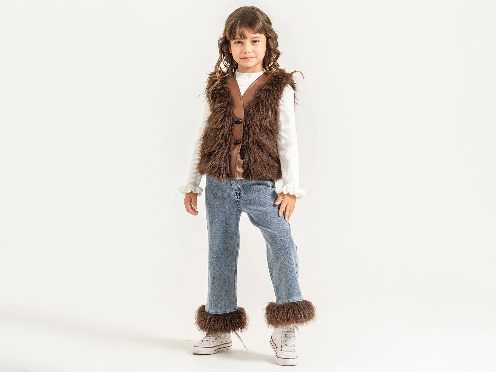 Toptan PAMPAL KİDS Düğmeli Tüylü Yelekli Kız Üçlü Takım   Toptan Bebek Çocuk Giyim - Beniz Kids