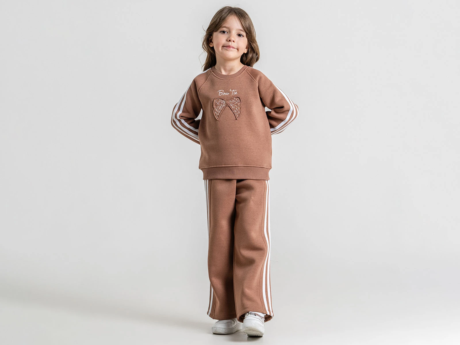 Toptan PAMPAL KİDS Fiyonk Nakışlı Pul Detaylı 3 İp Şardonlu Kız Takım  Toptan Bebek Çocuk Giyim - Beniz Kids