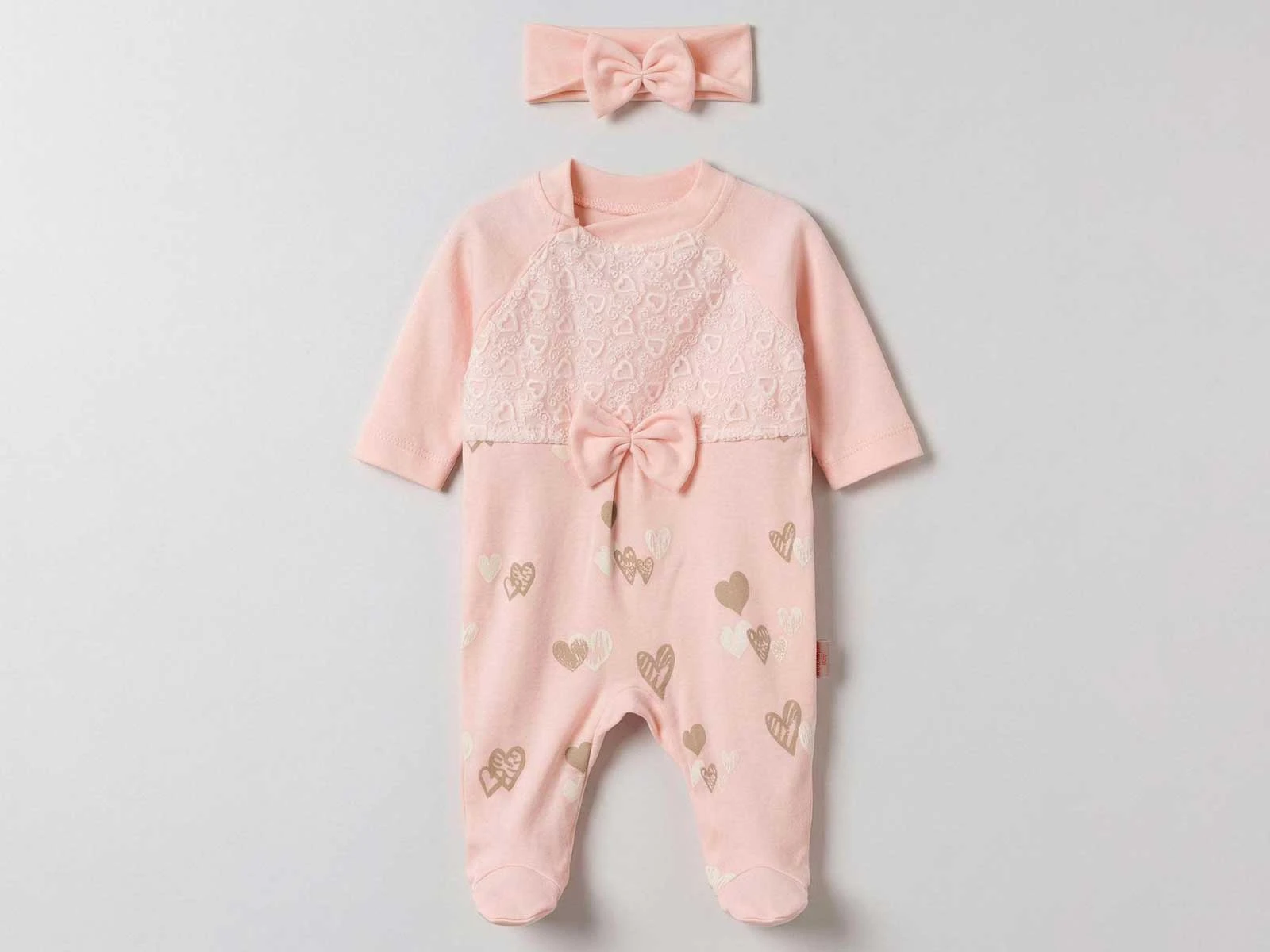 Fiyonklu Kalpli Kız Bebe Tulum 