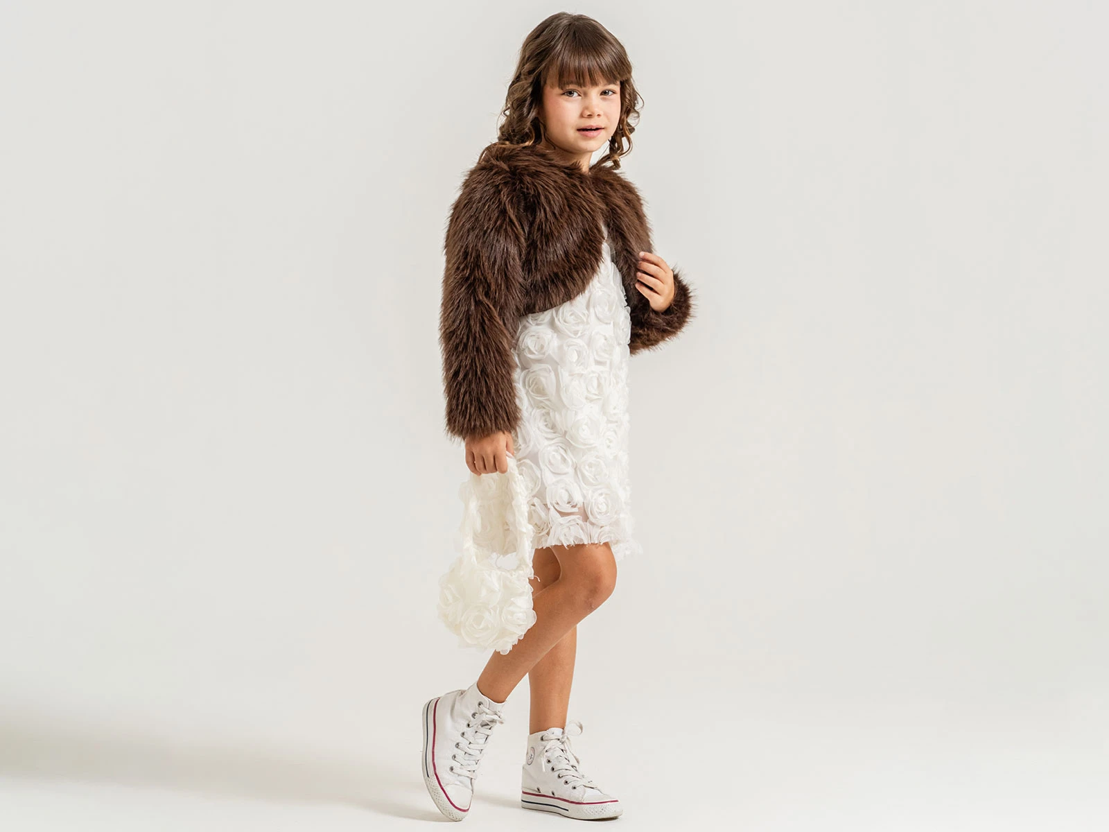 Toptan PAMPAL KİDS Gül İşlemeli Dantelli Tüylü Bolero Ceketli Kız Elbise Takım   Toptan Bebek Çocuk Giyim - Beniz Kids