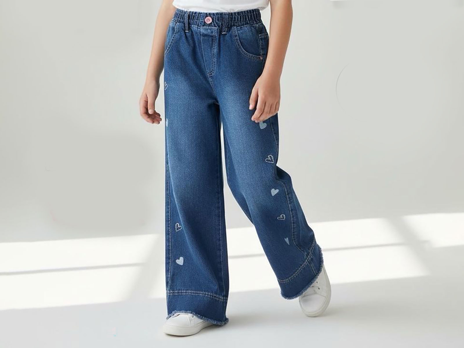 Toptan SLM Kalp Nakışlı Kız Kot Pantolon Toptan Bebek Çocuk Giyim - Beniz Kids