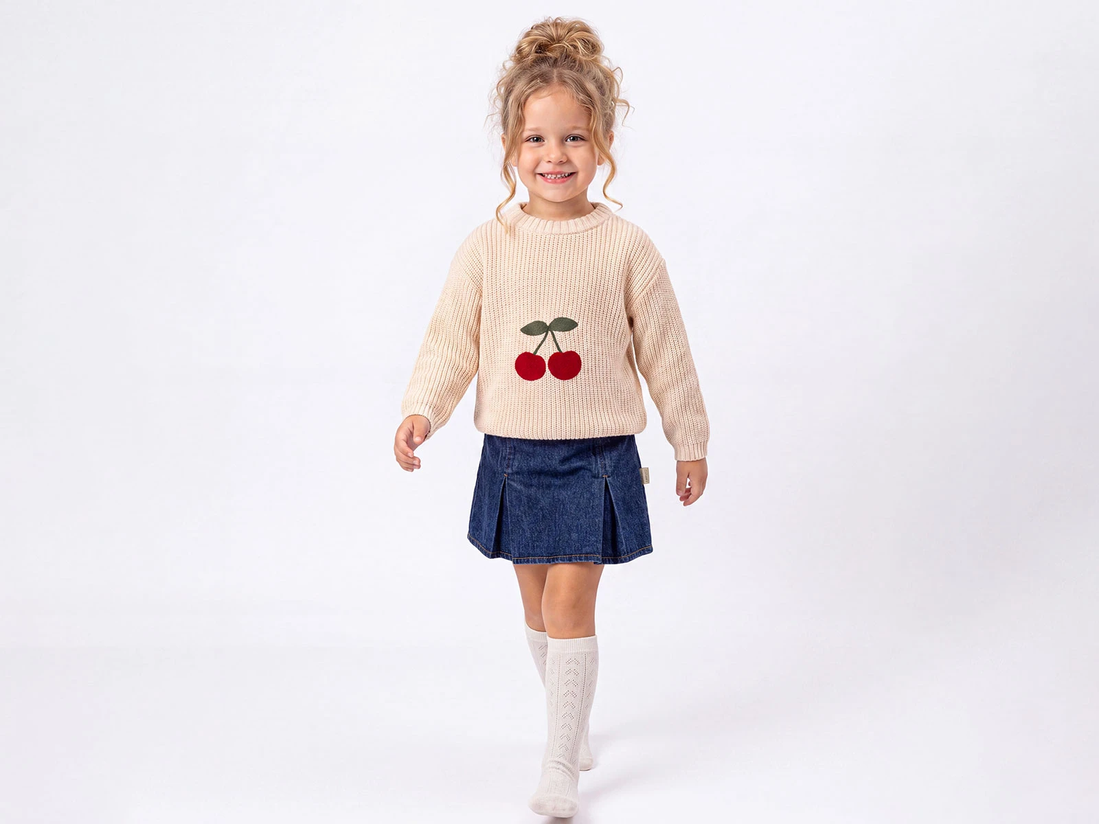 Toptan ÇİLEK BEBE Kiraz Nakışlı Triko Kız Takım Toptan Bebek Çocuk Giyim - Beniz Kids