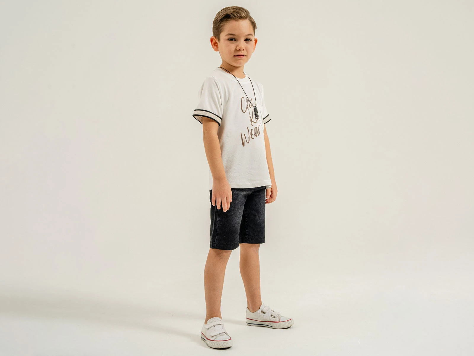 Kolyeli Kids Baskılı Erkek Takım