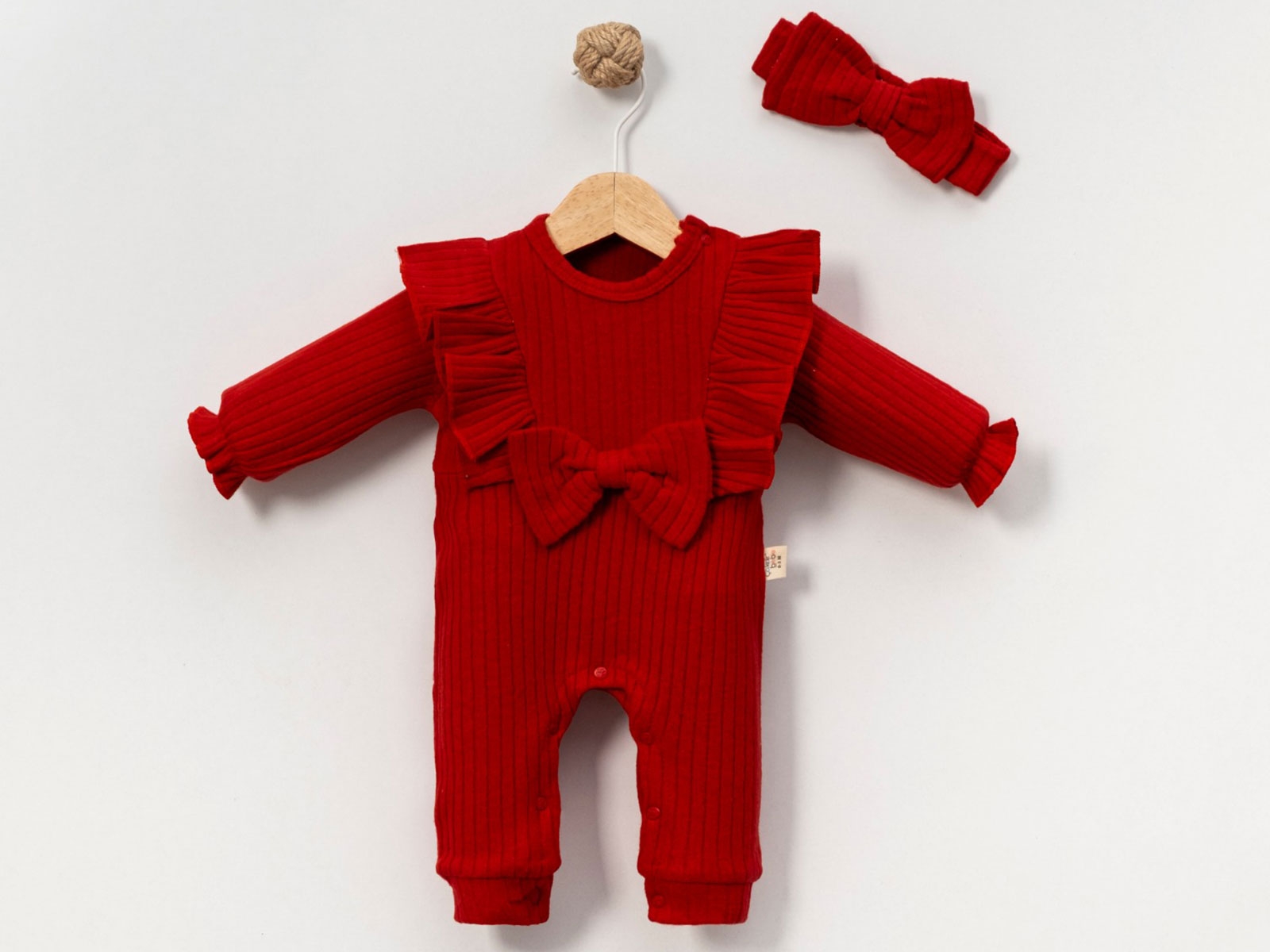 Kurdele Detaylı Şardonlu Kız Bebe Tulum