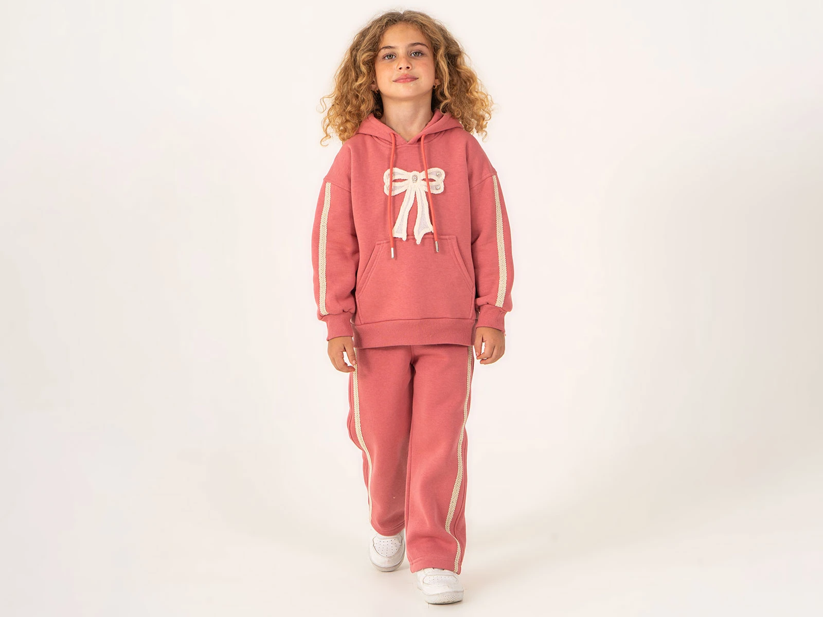 Toptan LUMİİ Kurdele Nakışlı Dantel İşlemeli 3 İp Şardonlu Kız Takım  Toptan Bebek Çocuk Giyim - Beniz Kids