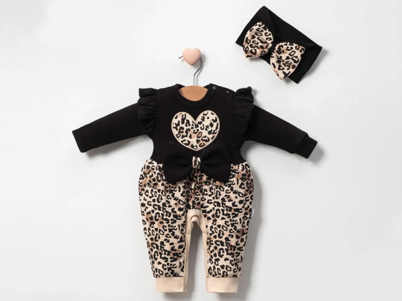 Leopar Desenli Kalp Nakışlı Saç Bantlı Kız Bebe Tulum