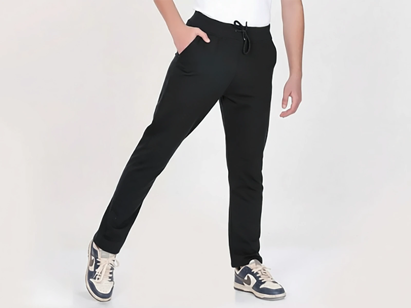 Toptan YOYO Siyah Renk Düz Paça Unisex Kompakt Okul Pantolon  Toptan Bebek Çocuk Giyim - Beniz Kids