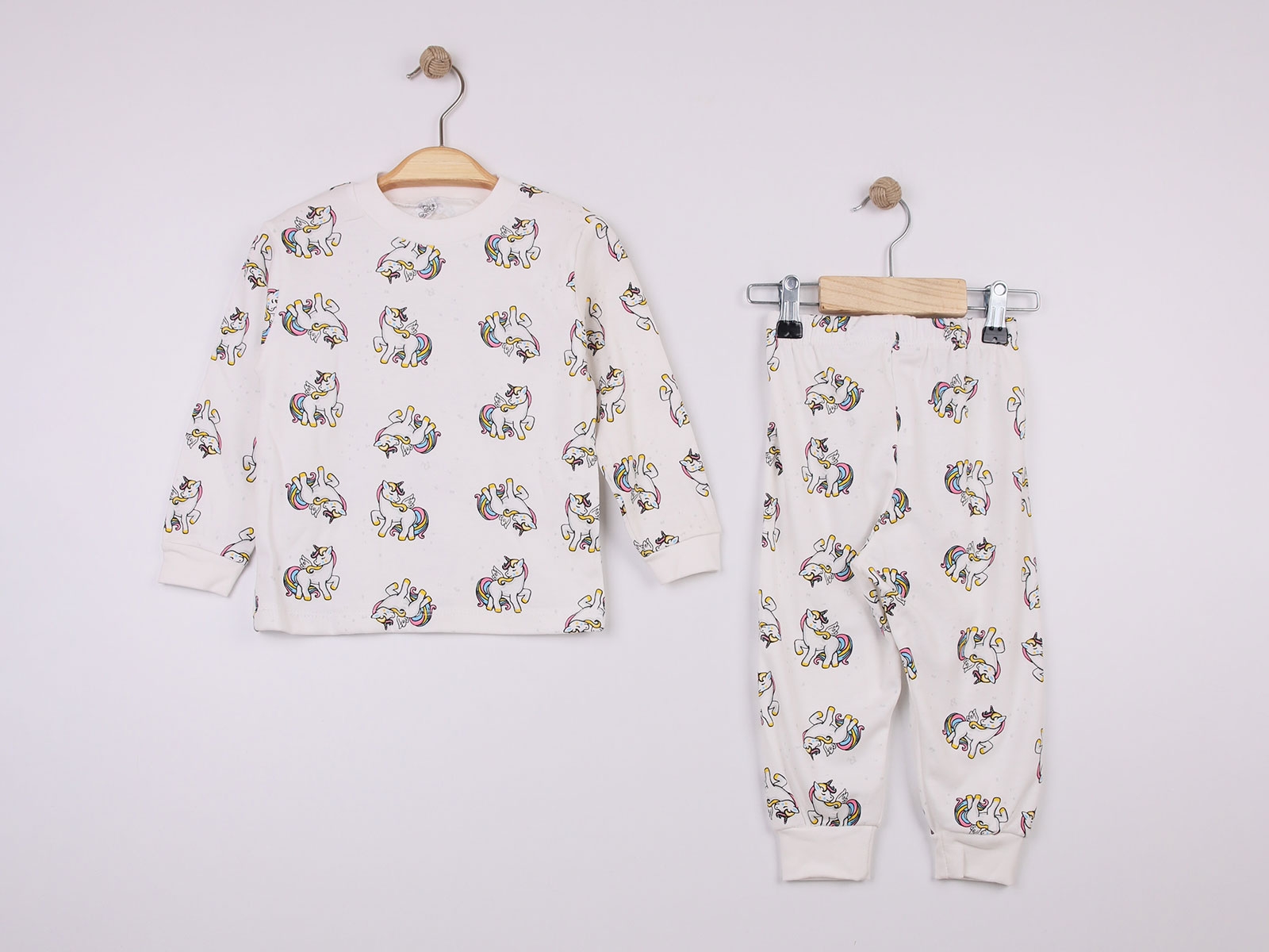 Desenli Unisex Pijama Takım