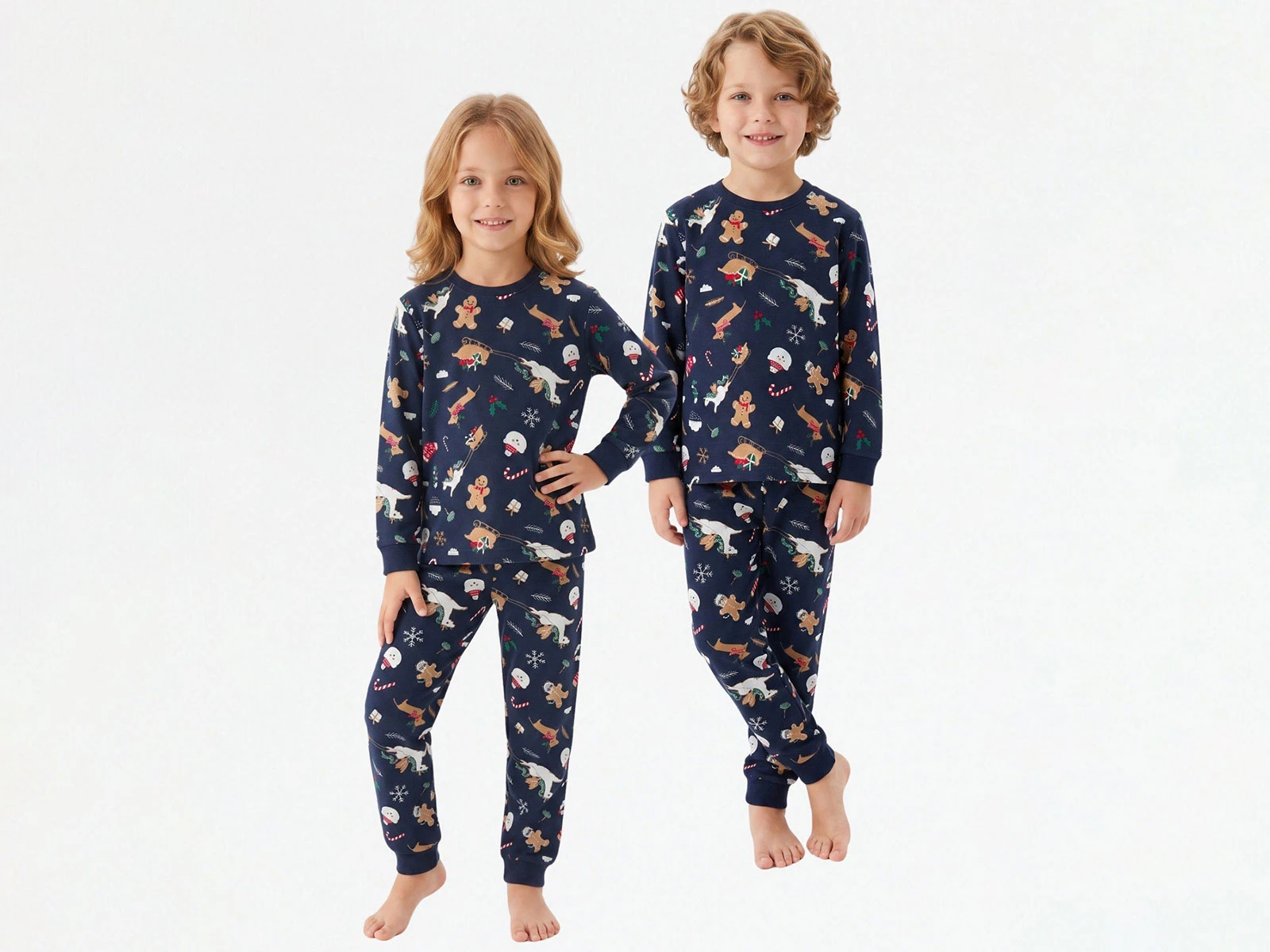 Toptan İSOBEL Yılbaşı Desenli Unisex Pijama Takım Toptan Bebek Çocuk Giyim - Beniz Kids