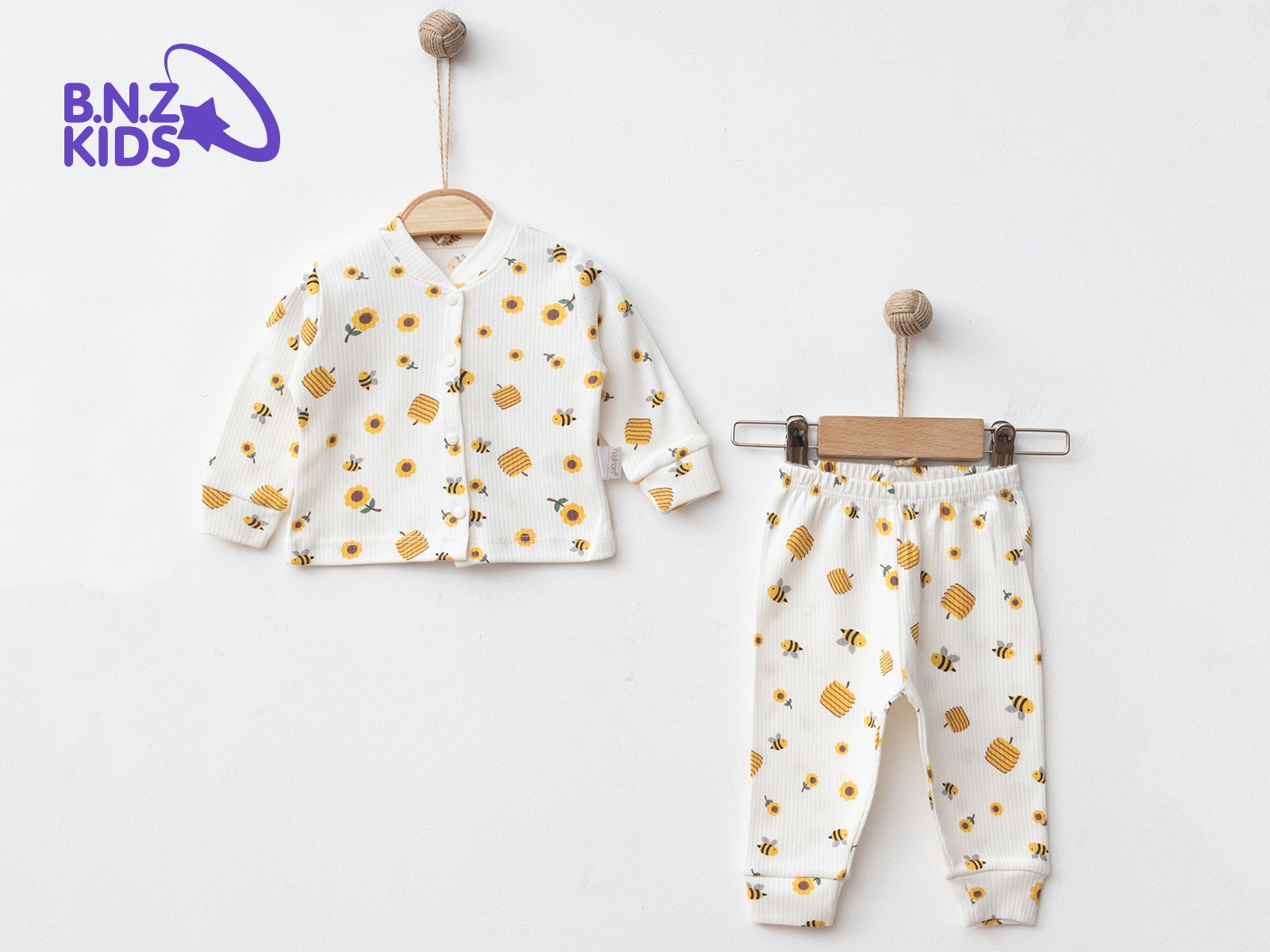 Arı Desenli Raporlu Kız Bebe Pijama Takım