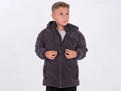 Toptan ROBİN Armalı Çizgi Nakışlı Cepli Kapşonlu Erkek Mont  - Toptan Çocuk Giyim Beniz Kids
