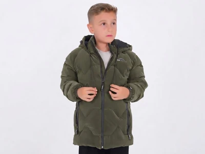 Toptan ROBİN Armalı Çizgi Nakışlı Cepli Kapşonlu Erkek Mont  - Toptan Çocuk Giyim Beniz Kids