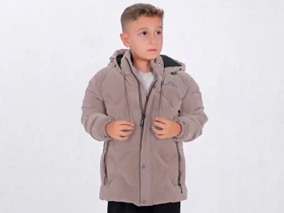 Toptan ROBİN Armalı Çizgi Nakışlı Cepli Kapşonlu Erkek Mont  BEJ - Beniz Bebe