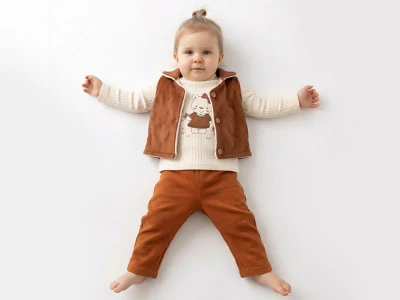 Toptan ELCİ BABY Ayıcık Desenlı Yelekli Kız Bebe Üçlü Takım  KAHVERENGİ - Beniz Bebe