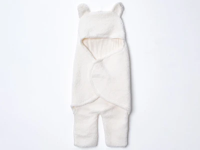 Toptan DENİTO Ayıcık Şapkalı Kuzu Unisex Bebe Kundak  White - Beniz Bebe