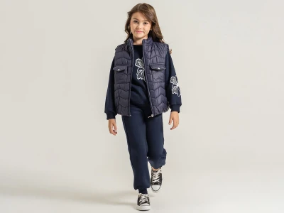 Toptan YAVRUCAK Çiçek Baskılı Taş Detaylı Yelekli  3 İp Şardonlu Üçlü Kız Takım  - Toptan Çocuk Giyim Beniz Kids