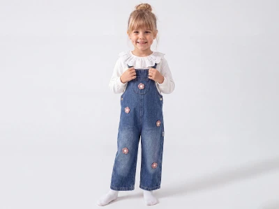 Toptan ÇİLEK BEBE Çiçek Detaylı Kot Bahçıvan Kız Salopet Set - Toptan Çocuk Giyim Beniz Kids