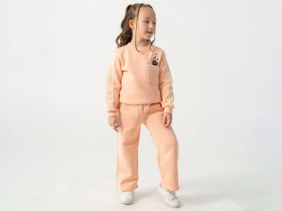 Toptan BURÇ BEBE Çiçek Nakışlı Cepli Dantel İşlemeli 3 İp Şardonlu Kız Takım  - Toptan Çocuk Giyim Beniz Kids