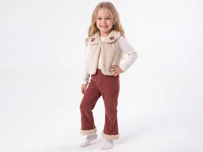Toptan ÇİLEK BEBE Çiçek Nakışlı Peluş Yelekli Üçlü KızTakım Коричневый - Beniz Bebe