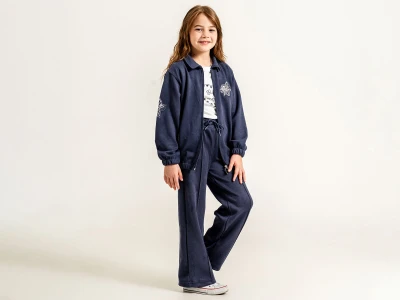 Toptan YAVRUCAK Çiçek Nakışlı Pul Detaylı Hırkalı Kız Takım  Navy blue - Beniz Bebe