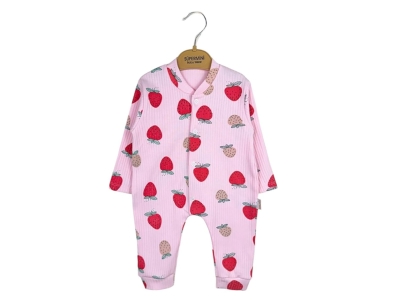 Çilek Desenli Kız Pijama Takım