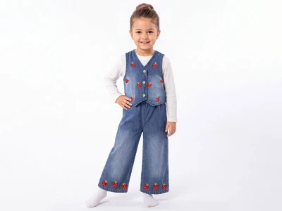 Toptan ÇİLEK BEBE Çilek Nakışlı Kot Yelekli Üçlü Kız Takım AÇIKMAVİ - Beniz Bebe