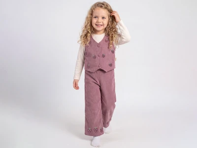 Toptan ÇİLEK BEBE Çilek Nakışlı Yelekli Üçlü Kız Takım Розовый - Beniz Bebe