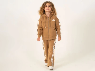 Toptan LUMİİ Daisy Baskılı Şeritli 3 İp Şardonlu Kız Takım  KAHVERENGİ - Beniz Bebe