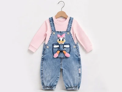 Toptan BABY İCON Daisy Duck Detaylı Kız Bebek Kot Salopet Set PEMBE - Beniz Bebe