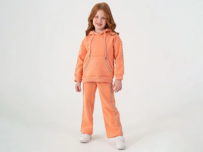 Toptan LUMİİ Dantel İşlemeli Kanguru Cepli 3 İp Şardonlu Kız Takım Beige - Beniz Bebe