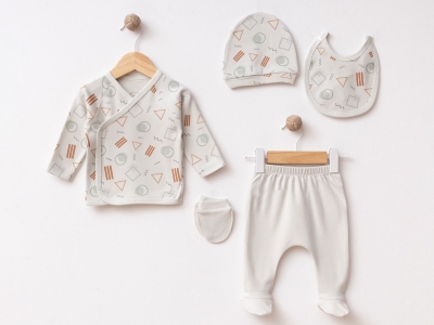 Desenli Yenidoğan Erkek Bebe 5li Set