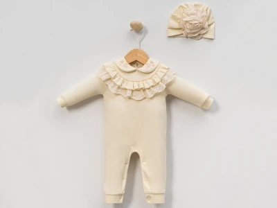 Güllü Nakışlı Kız Bebe Tulum