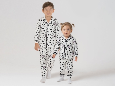 İnek Desenli Yakalı Düğmeli Unisex Pijama Takım