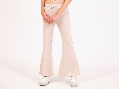 Бежевый