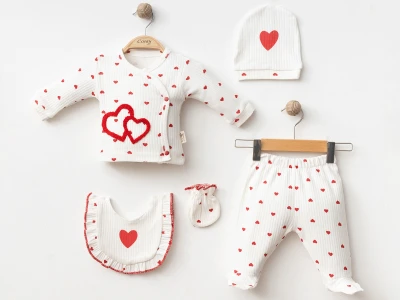 Kalp Desenli Kız Bebe Hastane Çıkışı Beşli Set 