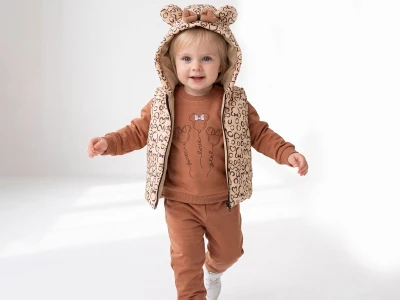 Toptan BEBLY Kalp Desenli Şapkalı Yelekli Kız Bebe Üçlü Takım  - Toptan Çocuk Giyim Beniz Kids