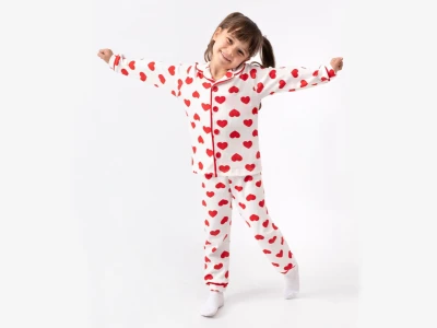 Kalp Desenli Yakalı Düğmeli Kız Pijama Takım