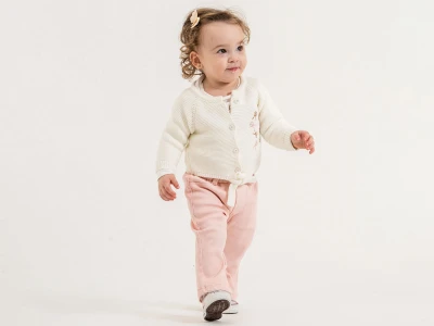 Toptan PAMPAL KİDS Makas Nakışlı Triko Hırkalı Kız Üçlü Takım  - Toptan Çocuk Giyim Beniz Kids